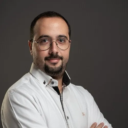 Ghandi Nader