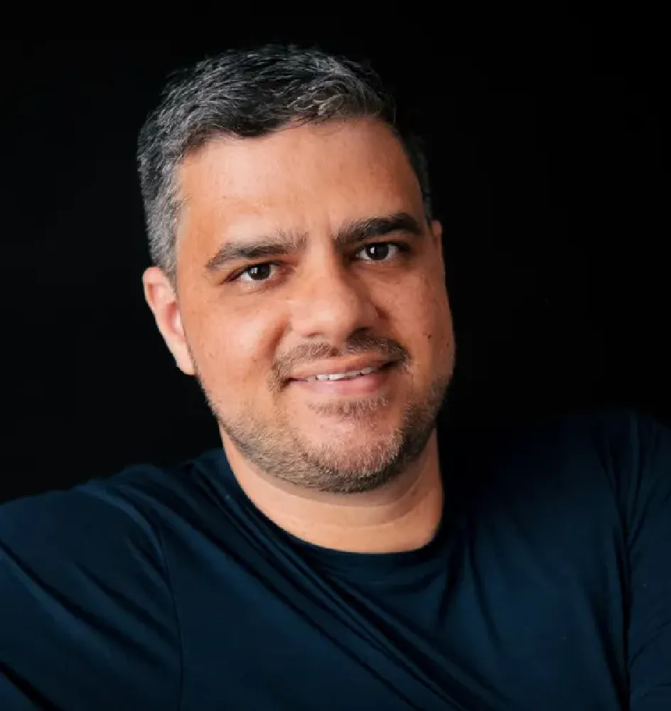 Ed Carlos Marinho de Oliveira