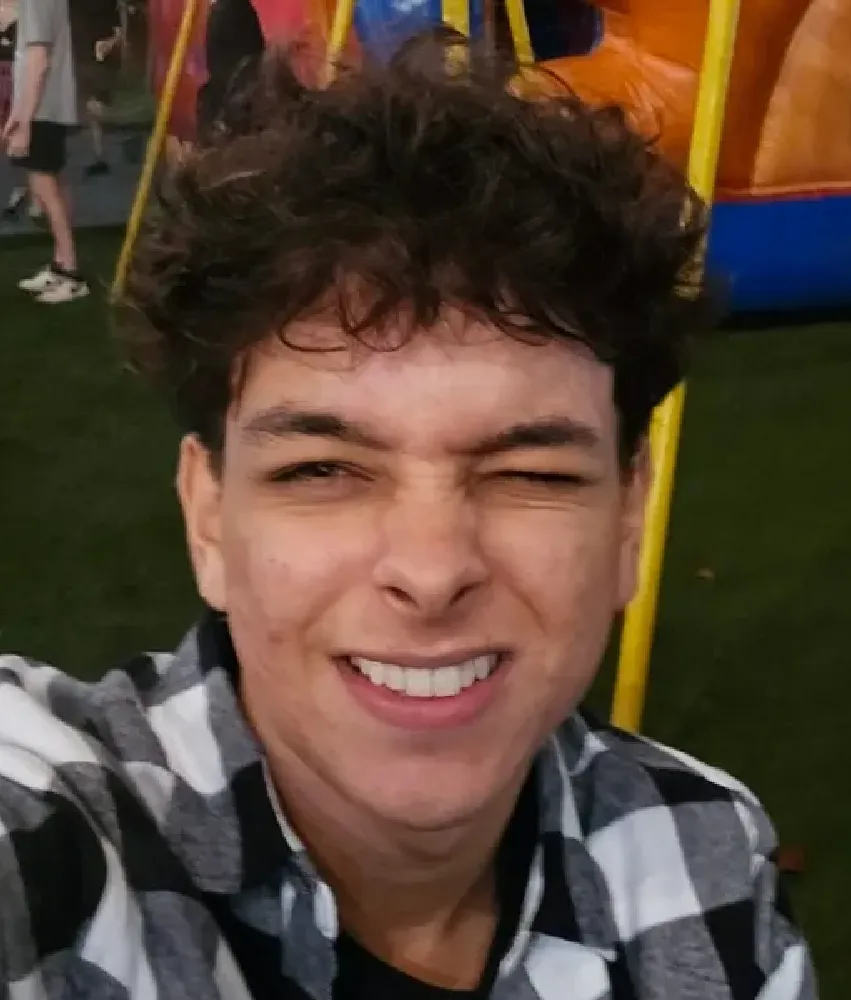 Vitor Magalhães Freire Machado