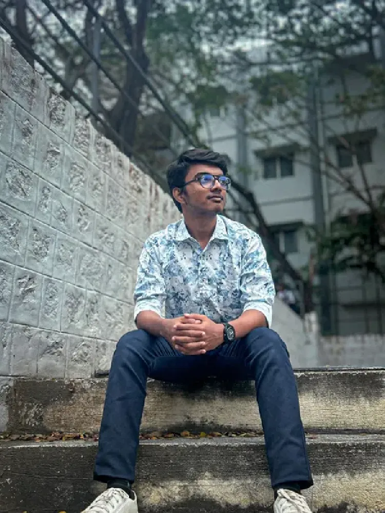VIGNESH K