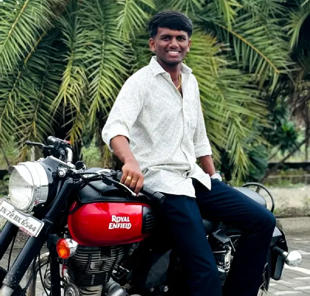 SUDHARSANA MURALI E