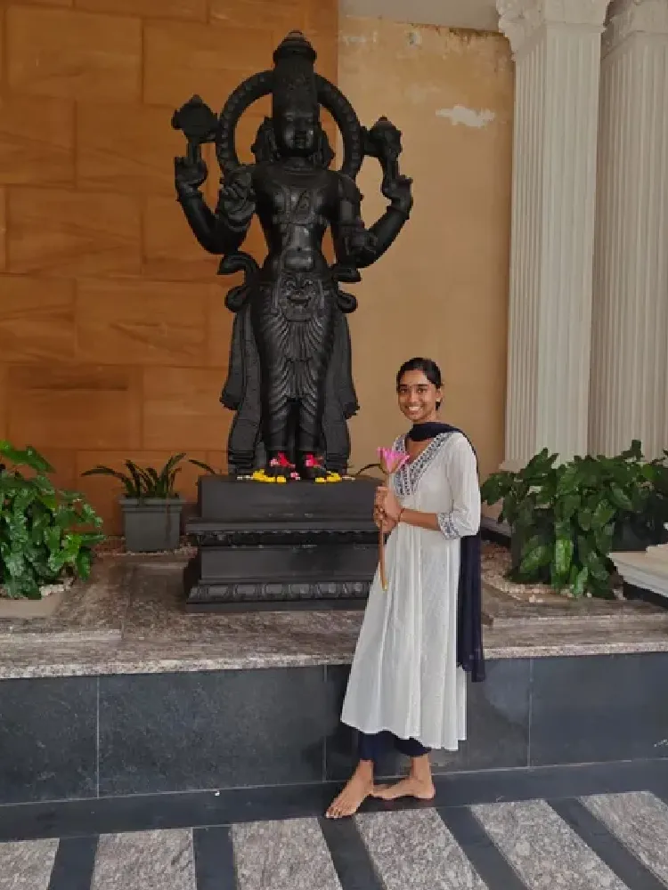 PABBINEEDI SATYA PRAVALLIKA